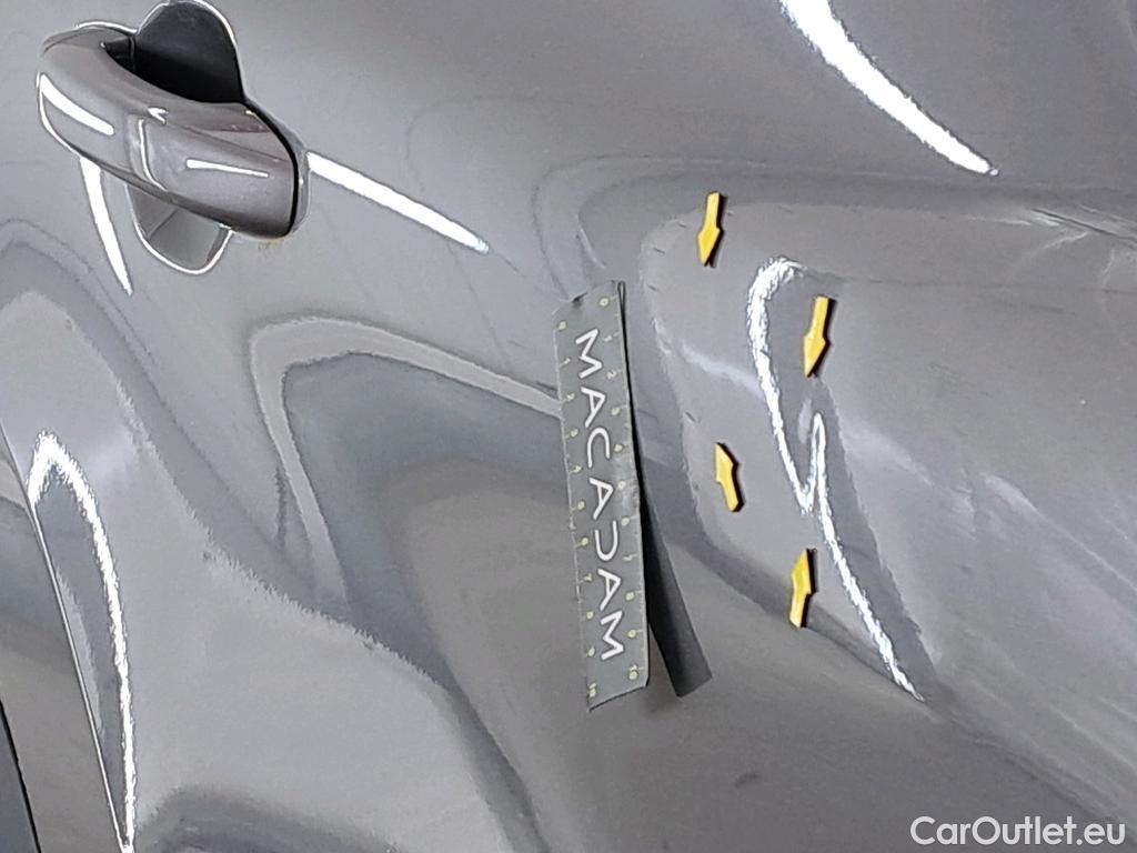  Renault  Captur  II Techno 1.6 E-TECH Hybrid 145CV BVA6 6E #17