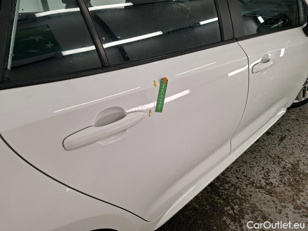  Toyota  Corolla TOYOTA  Touring Sports / 2018 / 5P / Break Hybride 122h Dynamic Business Beyond Zer #30