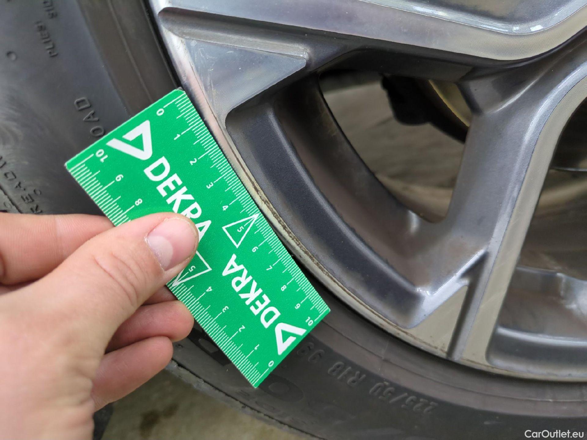  Bmw  X1 Série  sDrive 18 i xLine 1.5 135CV BVA7 E6d #19