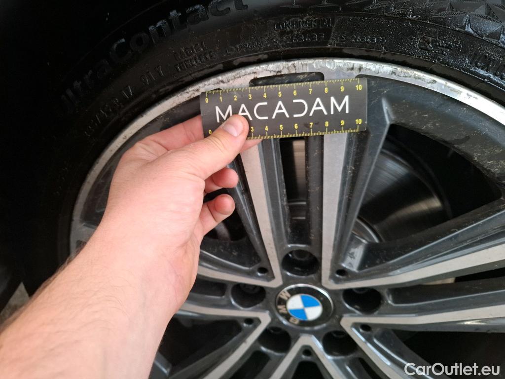  Bmw  Serie 1 BMW Série 1 / 2019 / 5P / Berline 1.5 116D DKG7 Business Design (Ex 668K) #19