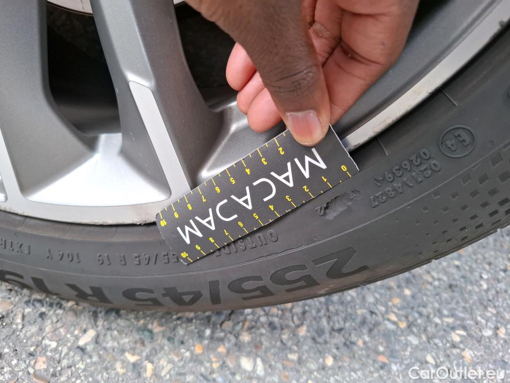  Audi  Q3 AUDI  Sportback / 2019 / 5P / SUV 35 TDI 150 S TRONIC S LINE (Ex 649F) #2