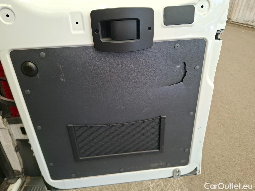  Citroen  Jumper CITROEN  4p Combi 30 L1H1 BlueHDi 110 BVM6 Attraction #13