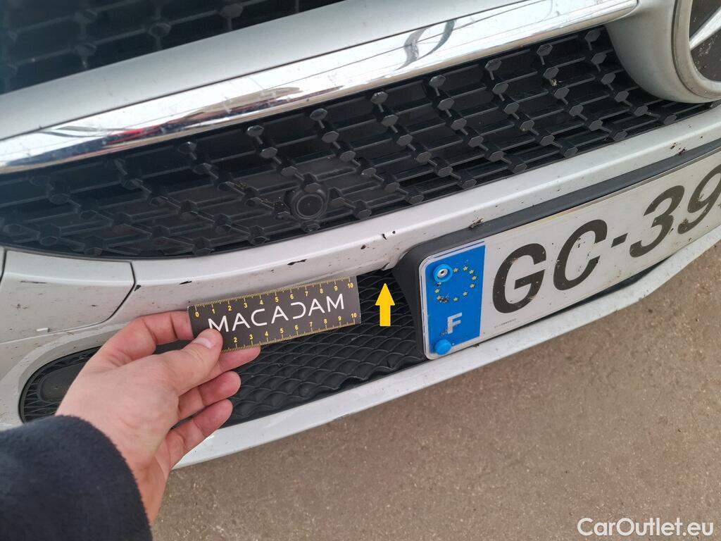  Mercedes  A-Klasse MERCEDES-BENZ Classe A Compact / 2018 / 5P / Berline A 180 d Business Line 8G-DCT #25