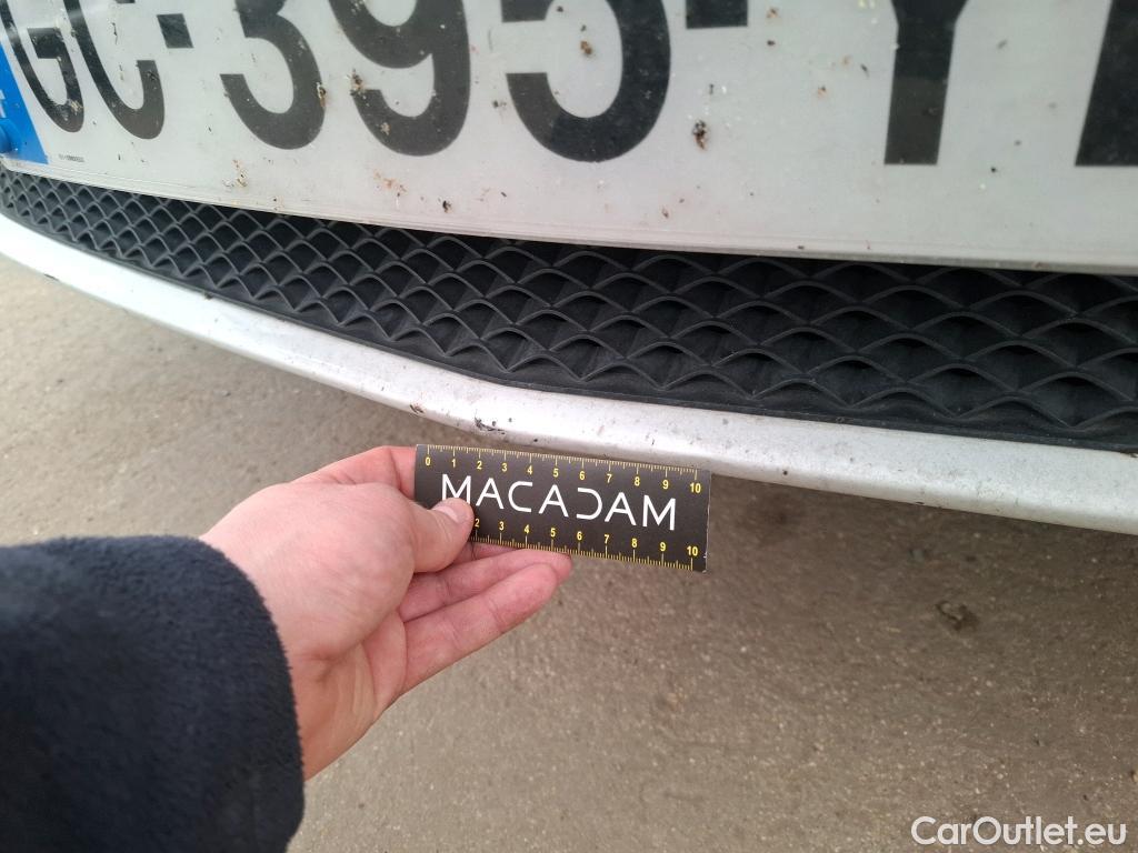  Mercedes  A-Klasse MERCEDES-BENZ Classe A Compact / 2018 / 5P / Berline A 180 d Business Line 8G-DCT #35