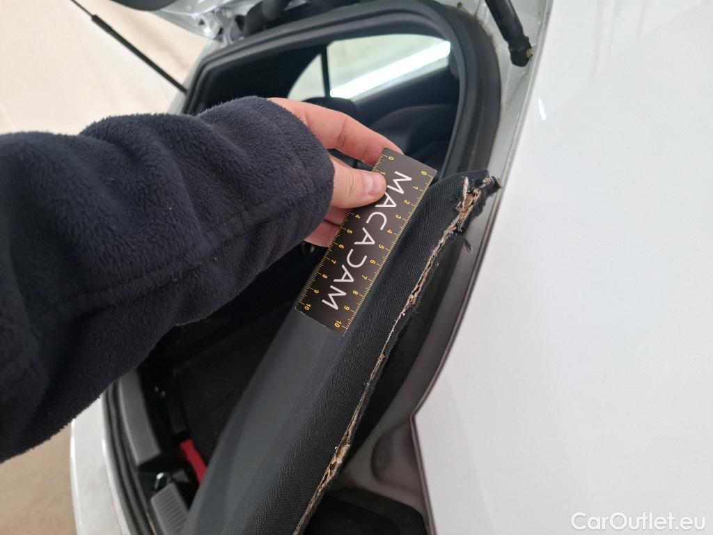  Mercedes  A-Klasse MERCEDES-BENZ Classe A Compact / 2018 / 5P / Berline A 180 d Business Line 8G-DCT #15