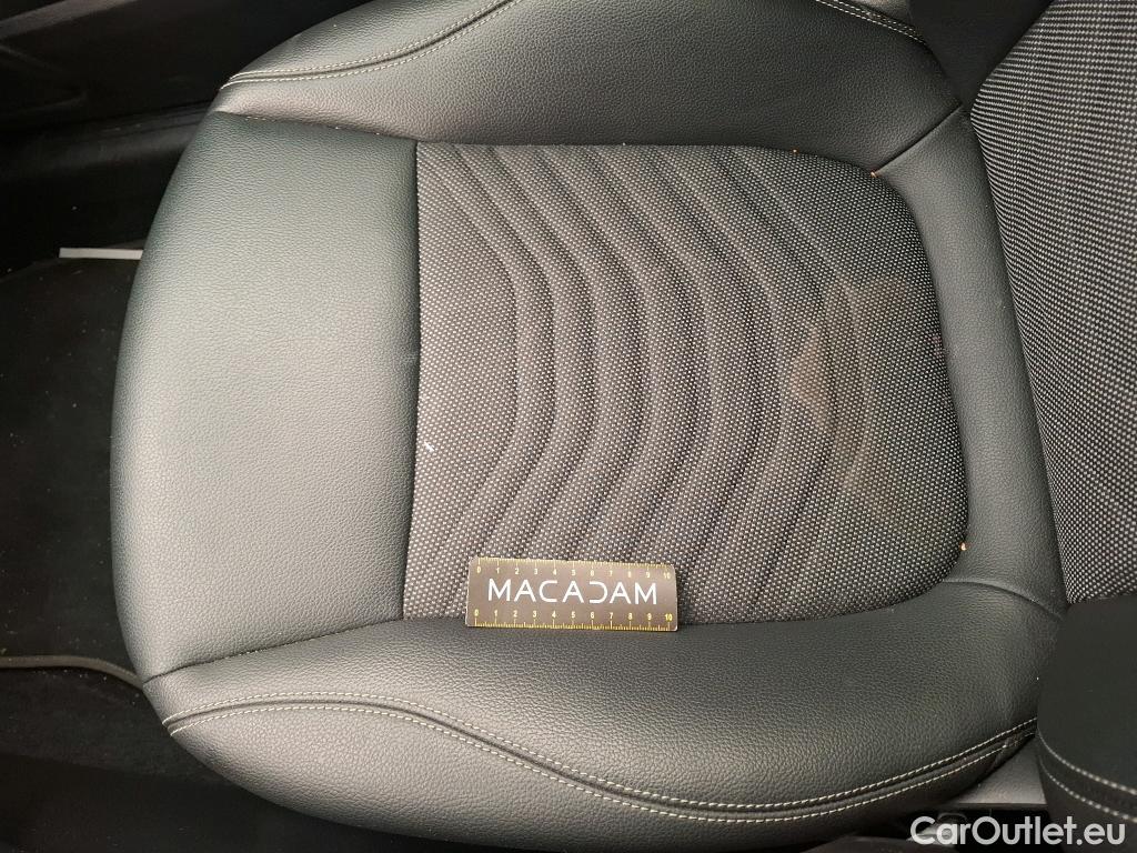  Mercedes  B-Klasse MERCEDES-BENZ Classe B / 2019 / 5P / monospace B 180 Business Line Edition BA7 #17