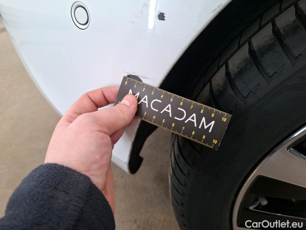  Mercedes  A-Klasse MERCEDES-BENZ Classe A Compact / 2018 / 5P / Berline A 180 d Business Line 8G-DCT #49