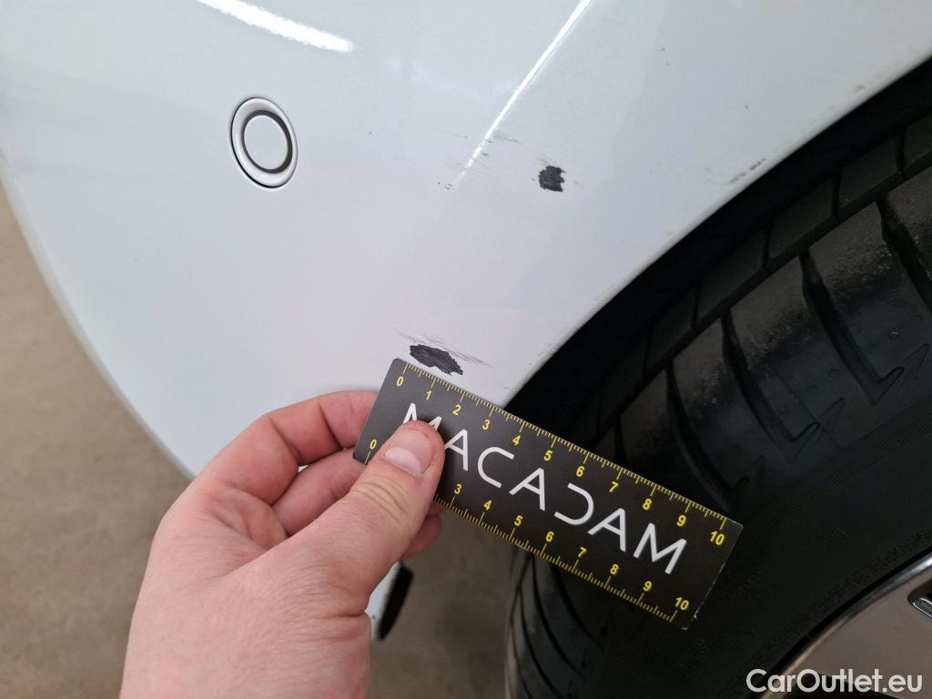  Mercedes  A-Klasse MERCEDES-BENZ Classe A Compact / 2018 / 5P / Berline A 180 d Business Line 8G-DCT #47