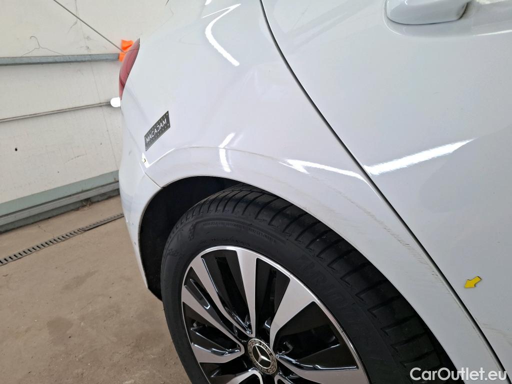  Mercedes  A-Klasse MERCEDES-BENZ Classe A Compact / 2018 / 5P / Berline A 180 d Business Line 8G-DCT #1