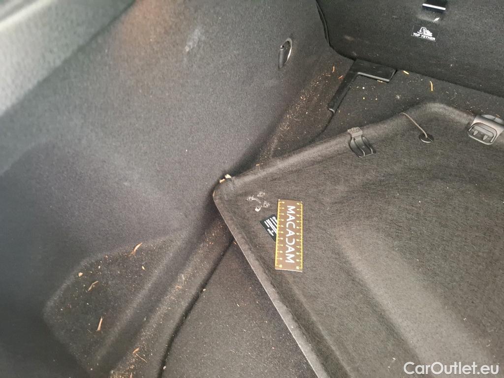  Mercedes  A-Klasse MERCEDES-BENZ Classe A Compact / 2018 / 5P / Berline A 180 d Business Line 8G-DCT #18