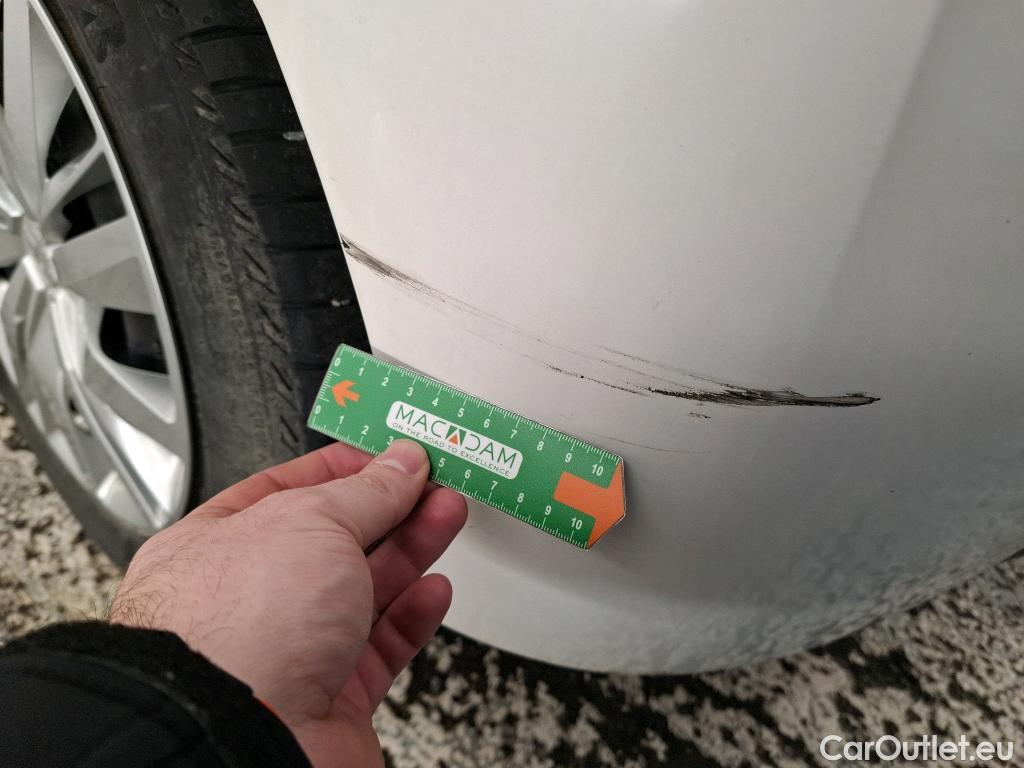  Peugeot  208  Premium 1.2 PureTech 75CV BVM5 E6d #8