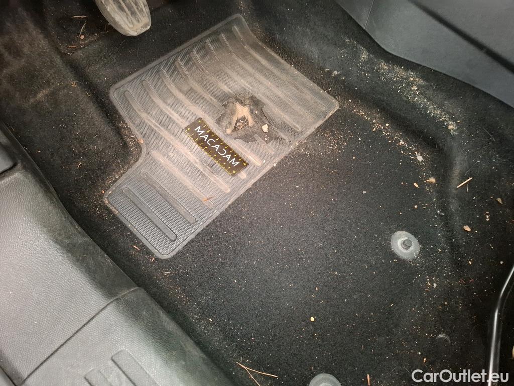  Peugeot  2008 PEUGEOT  / 2019 / 5P / Crossover 1.5 BLUEHDI 100 ALLURE BUSINESS (K020) #1