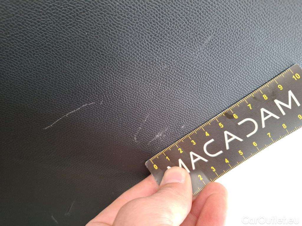  Peugeot  2008 PEUGEOT  / 2019 / 5P / Crossover 1.5 BLUEHDI 100 ALLURE BUSINESS (K020) #29