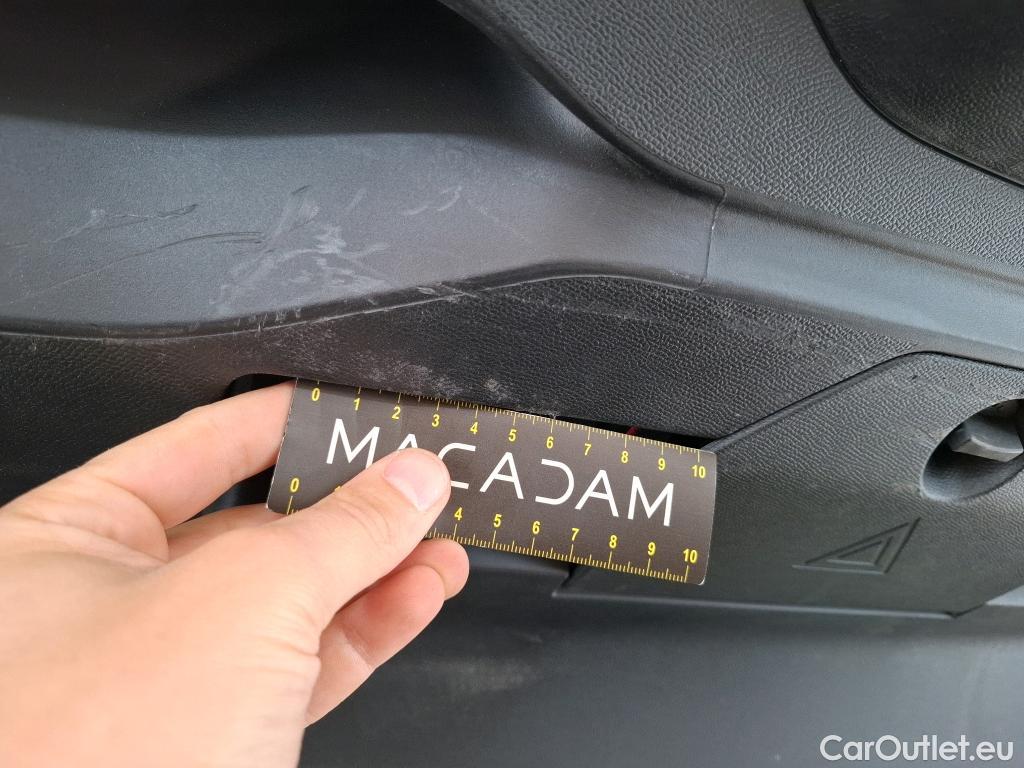  Peugeot  2008 PEUGEOT  / 2019 / 5P / Crossover 1.5 BLUEHDI 100 ALLURE BUSINESS (K020) #40