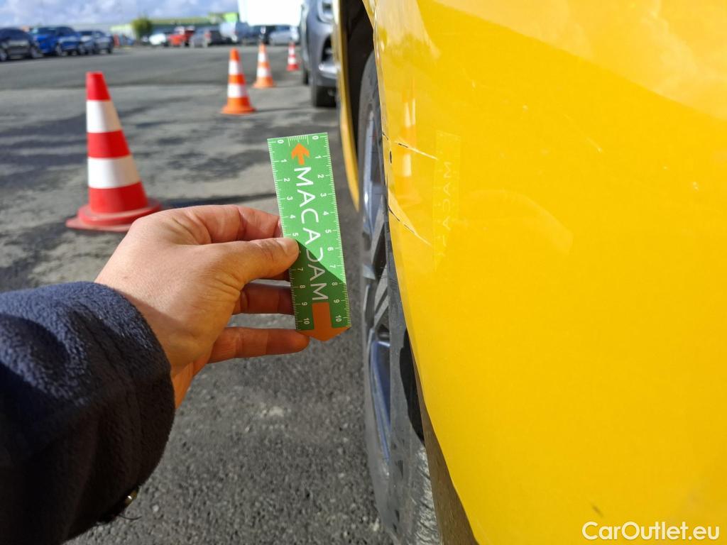  Peugeot  208  Allure Pack 1.2 PureTech 100CV BVA8 E6d #15