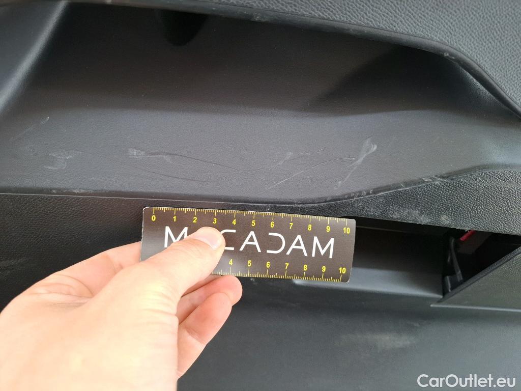  Peugeot  2008 PEUGEOT  / 2019 / 5P / Crossover 1.5 BLUEHDI 100 ALLURE BUSINESS (K020) #39