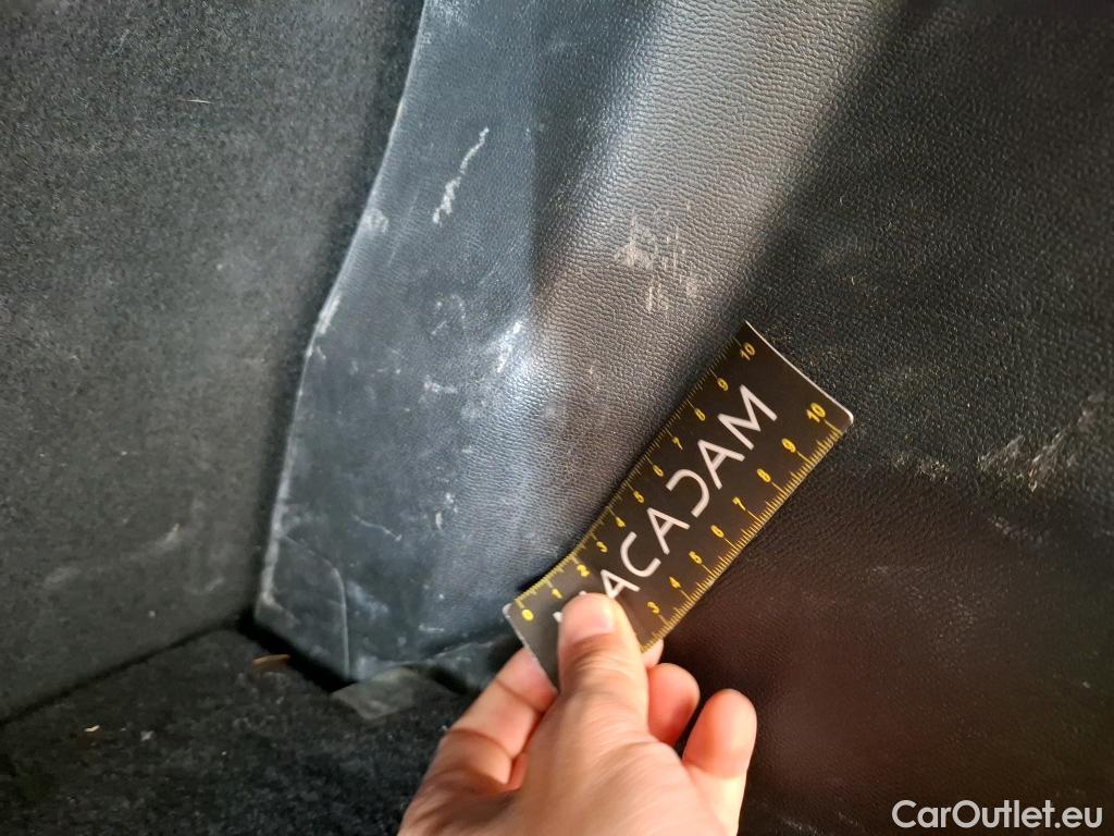  Peugeot  2008 PEUGEOT  / 2019 / 5P / Crossover 1.5 BLUEHDI 100 ALLURE BUSINESS (K020) #36