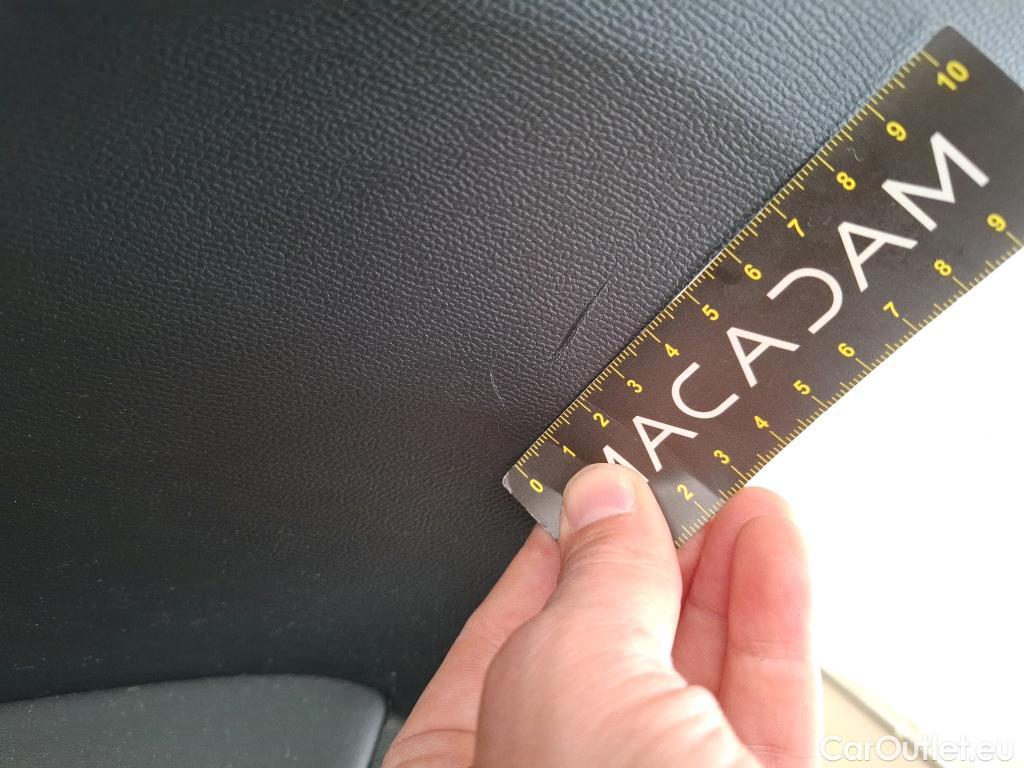  Peugeot  2008 PEUGEOT  / 2019 / 5P / Crossover 1.5 BLUEHDI 100 ALLURE BUSINESS (K020) #30