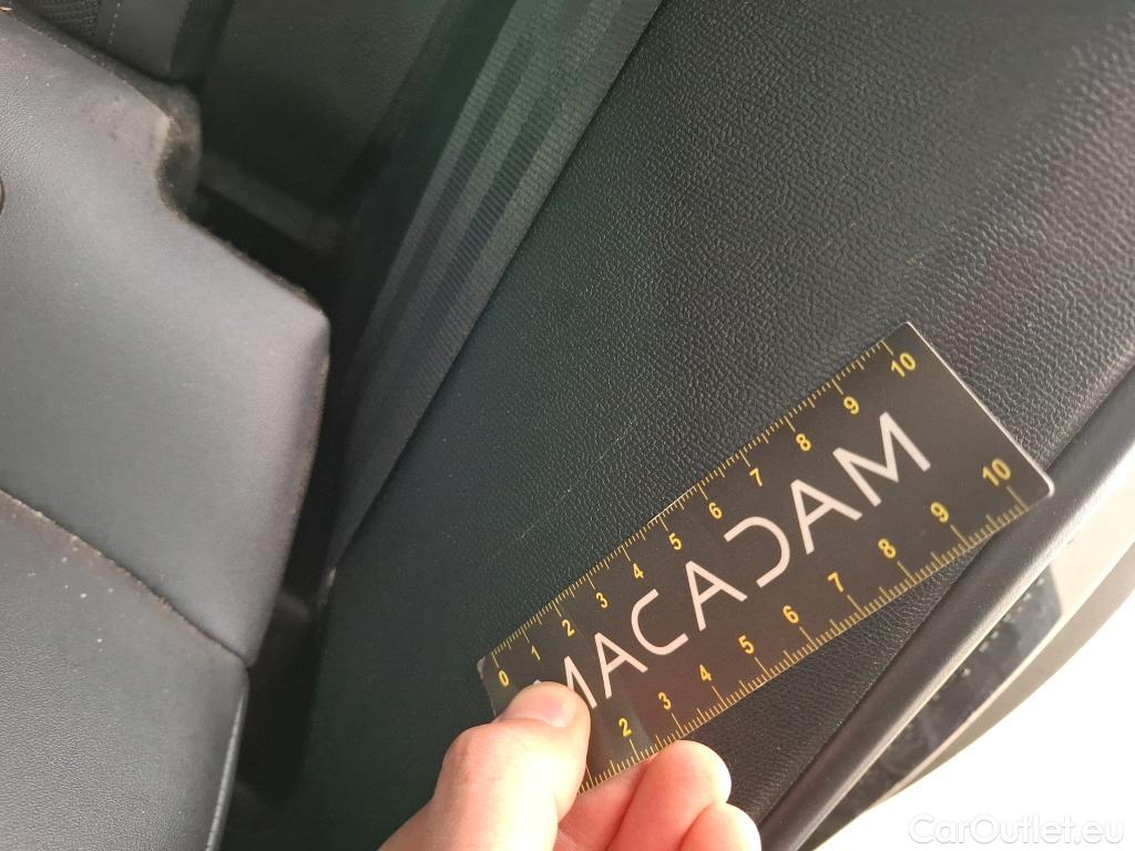  Peugeot  2008 PEUGEOT  / 2019 / 5P / Crossover 1.5 BLUEHDI 100 ALLURE BUSINESS (K020) #24