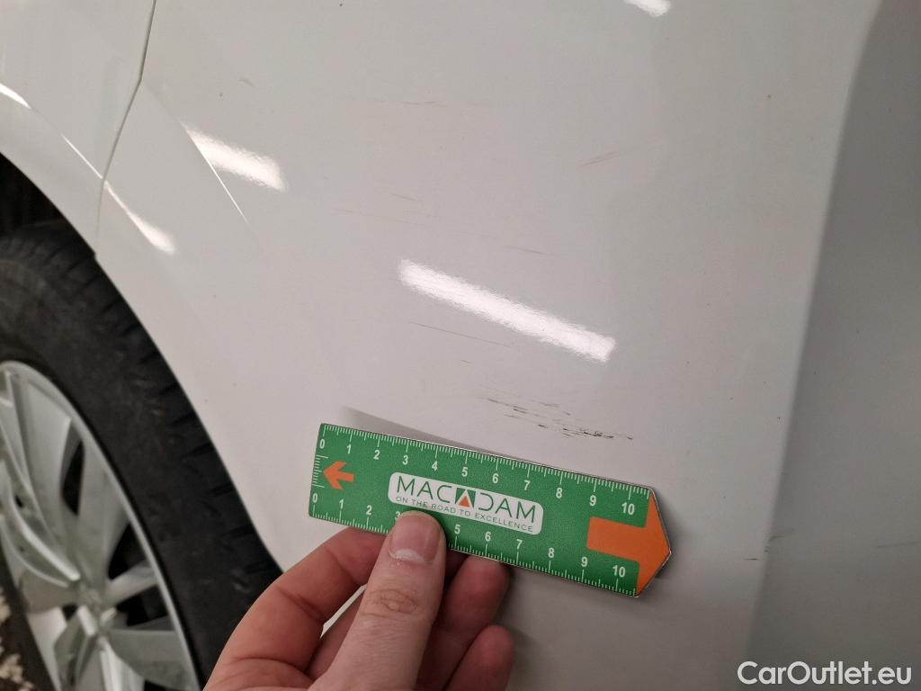  Peugeot  208  Premium 1.2 PureTech 75CV BVM5 E6d #9