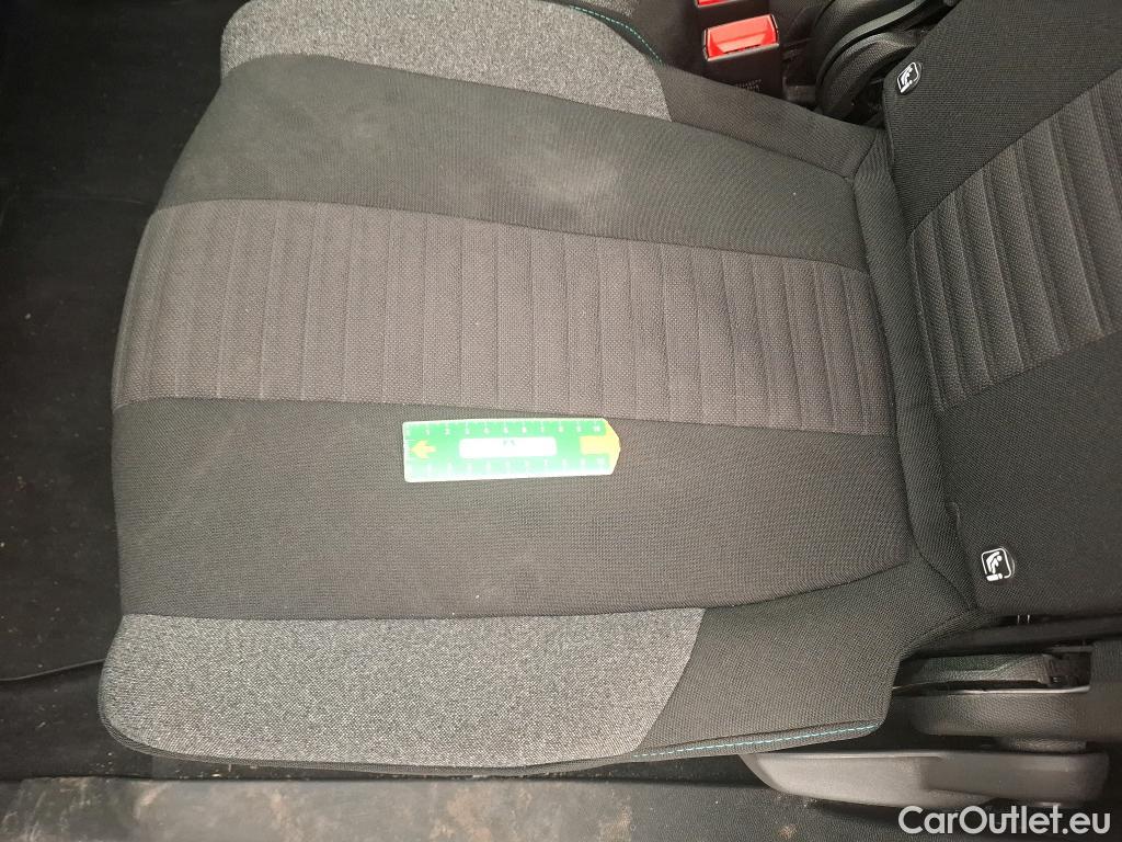  Peugeot  5008  Active Pack 1.2 PureTech 130CV BVA8 7 Sieges E6d #28