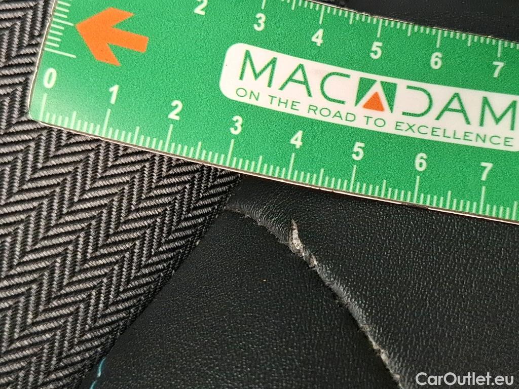  Peugeot  3008  II Allure Pack 1.5 HDi 130CV BVA8 E6d #2