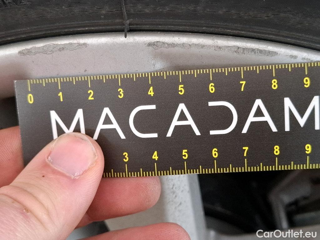  Toyota  Corolla TOYOTA  / 2018 / 5P / Berline Hybride 122h Dynamic Business Beyond Zer #28