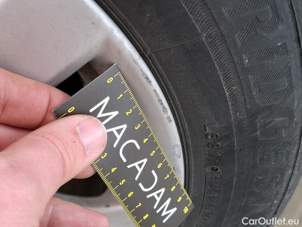  Toyota  Corolla TOYOTA  / 2018 / 5P / Berline Hybride 122h Dynamic Business Beyond Zer #32