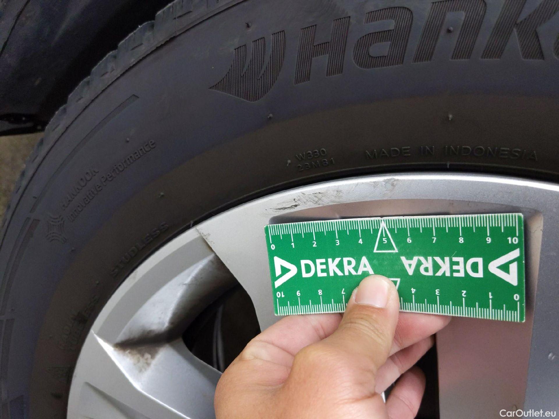  Renault  Captur  II Business 1.5 dCi 115CV BVA7 E6dT #27