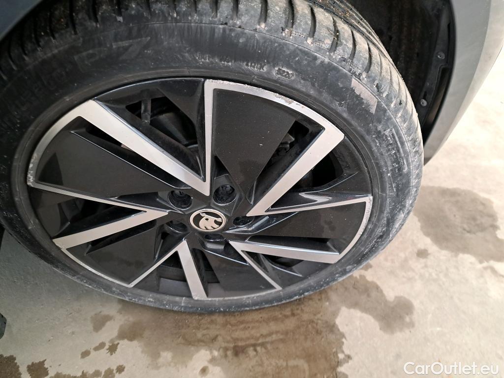  Skoda  Octavia SKODA  Combi / 2020 / 5P / Break 1.4 TSI PHEV iV 204 DSG6e Business #15