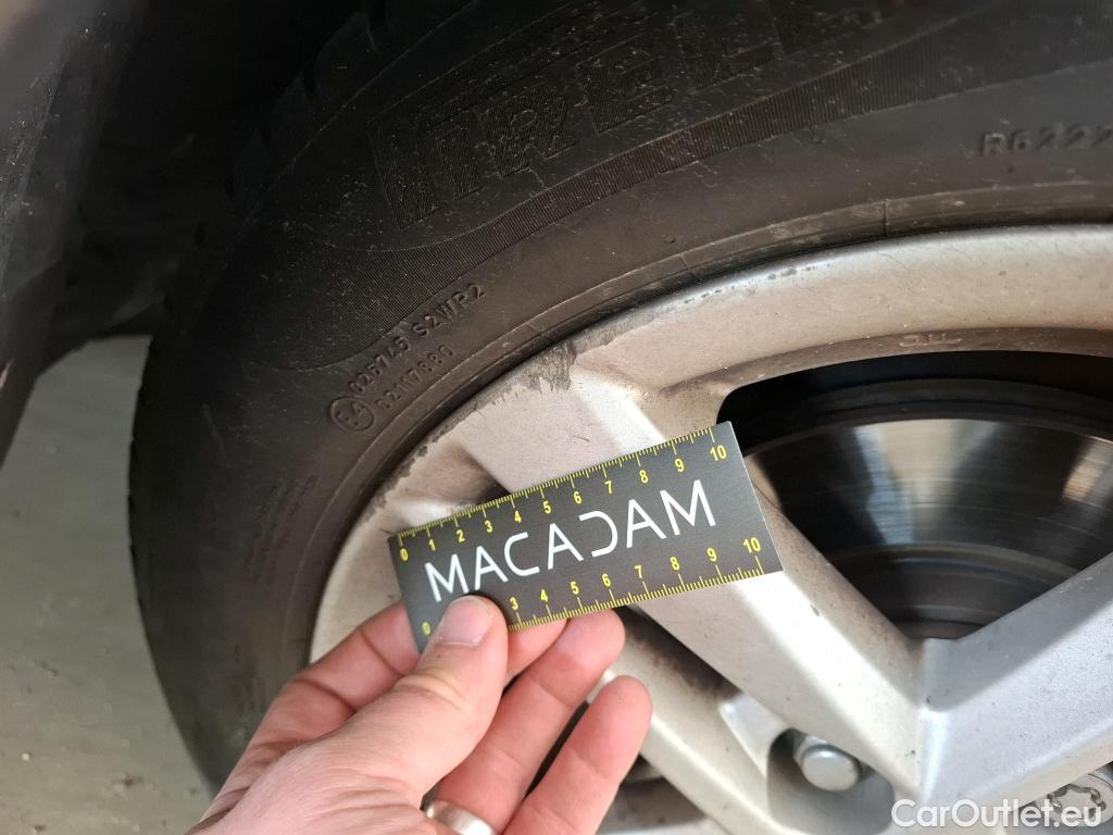  Toyota  Corolla TOYOTA  / 2018 / 5P / Berline Hybride 122h Dynamic Business Beyond Zer #24