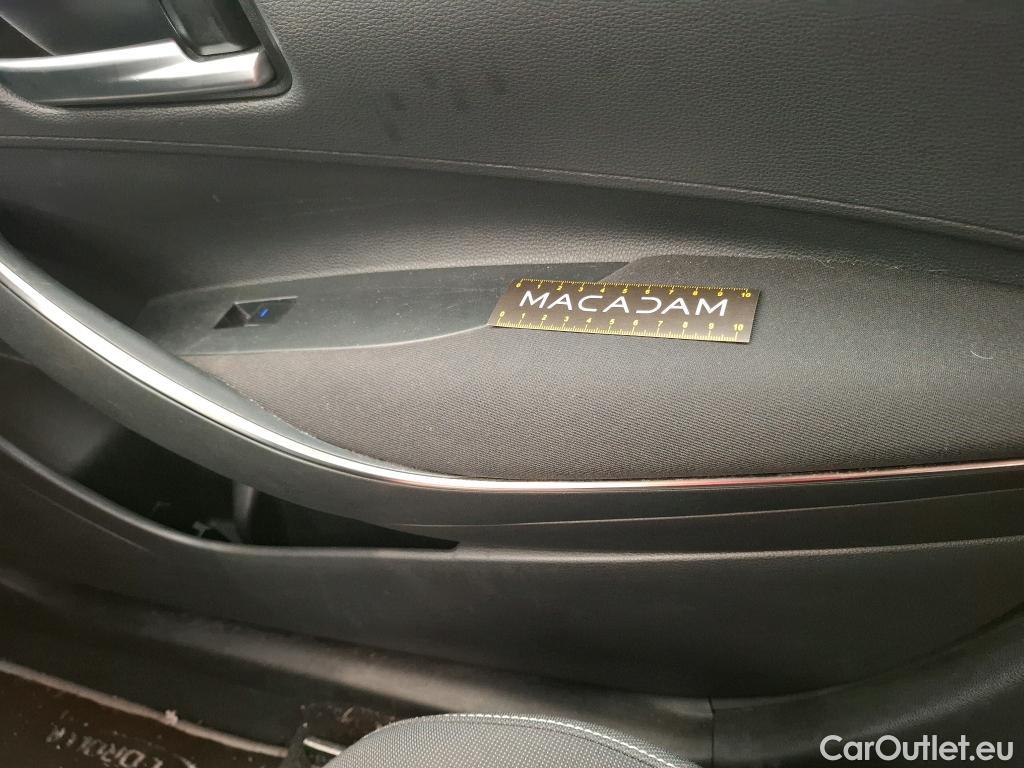  Toyota  Corolla TOYOTA  / 2018 / 5P / Berline Hybride 122h Dynamic Business Beyond Zer #49