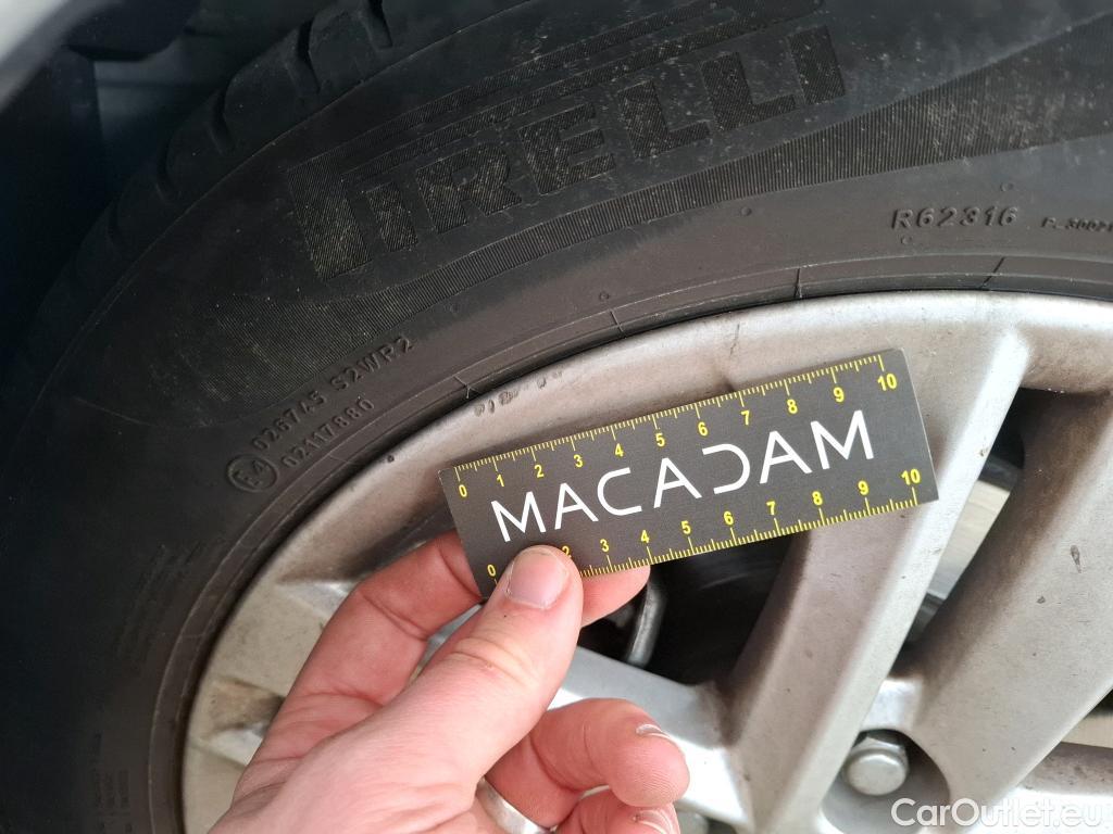  Toyota  Corolla TOYOTA  / 2018 / 5P / Berline Hybride 122h Dynamic Business Beyond Zer #37