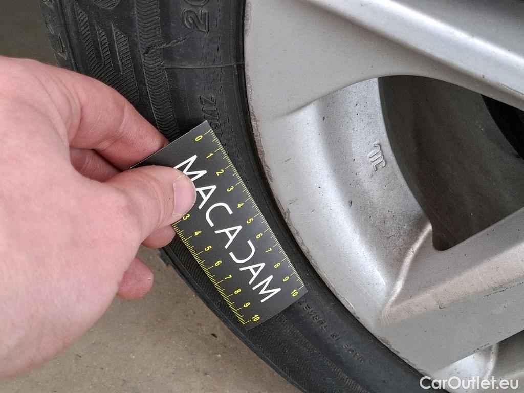  Toyota  Corolla TOYOTA  / 2018 / 5P / Berline Hybride 122h Dynamic Business Beyond Zer #31