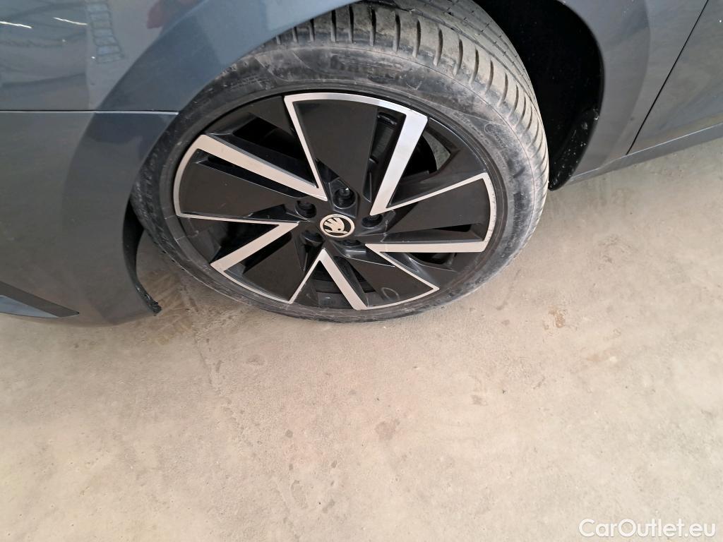  Skoda  Octavia SKODA  Combi / 2020 / 5P / Break 1.4 TSI PHEV iV 204 DSG6e Business #20