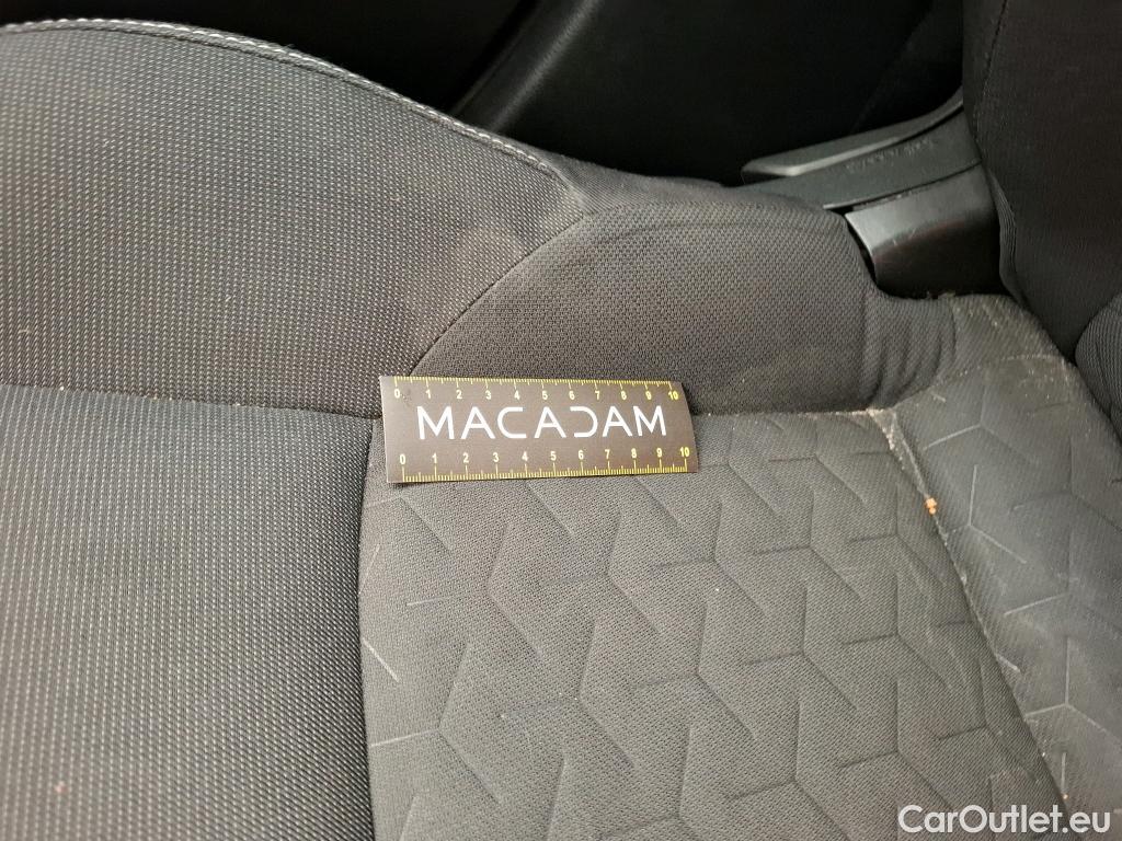  Toyota  Corolla TOYOTA  / 2018 / 5P / Berline Hybride 122h Dynamic Business Beyond Zer #48