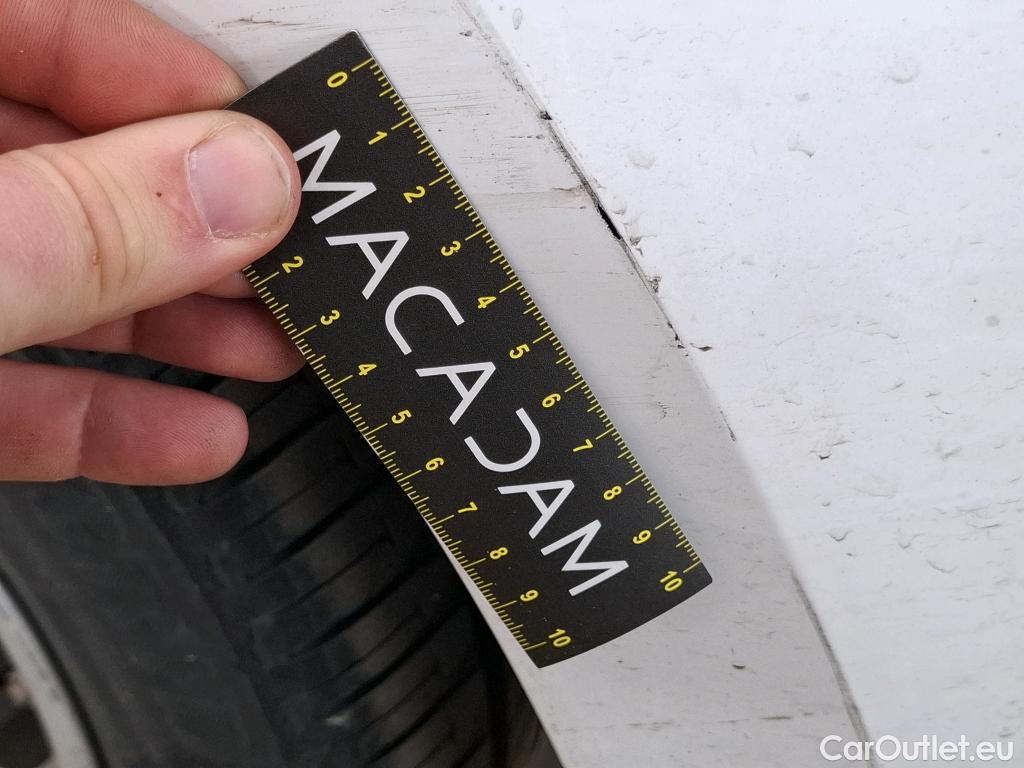  Toyota  Corolla TOYOTA  / 2018 / 5P / Berline Hybride 122h Dynamic Business Beyond Zer #15