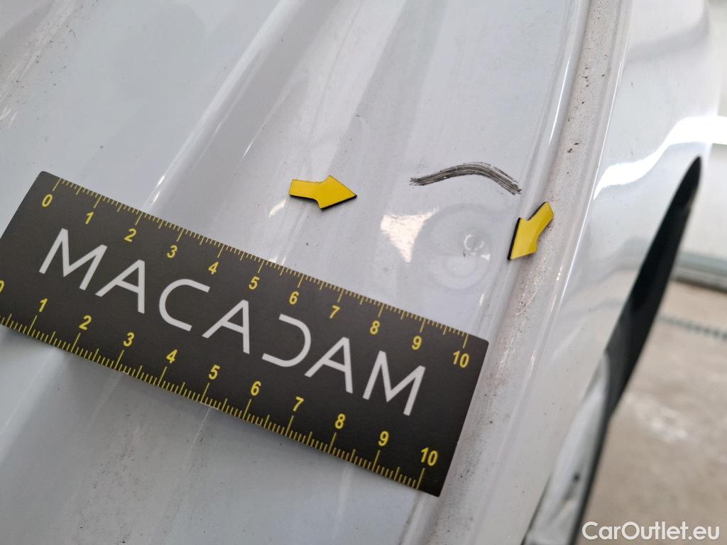  Toyota  Corolla TOYOTA  / 2018 / 5P / Berline Hybride 122h Dynamic Business Beyond Zer #41