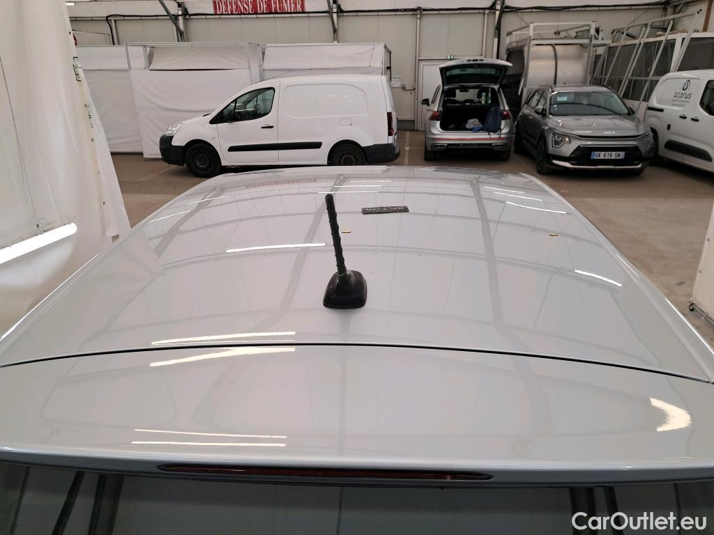  Volkswagen  Polo VOLKSWAGEN  / 2021 / 5P / Berline 1.0 TSI 95 Life Business #23