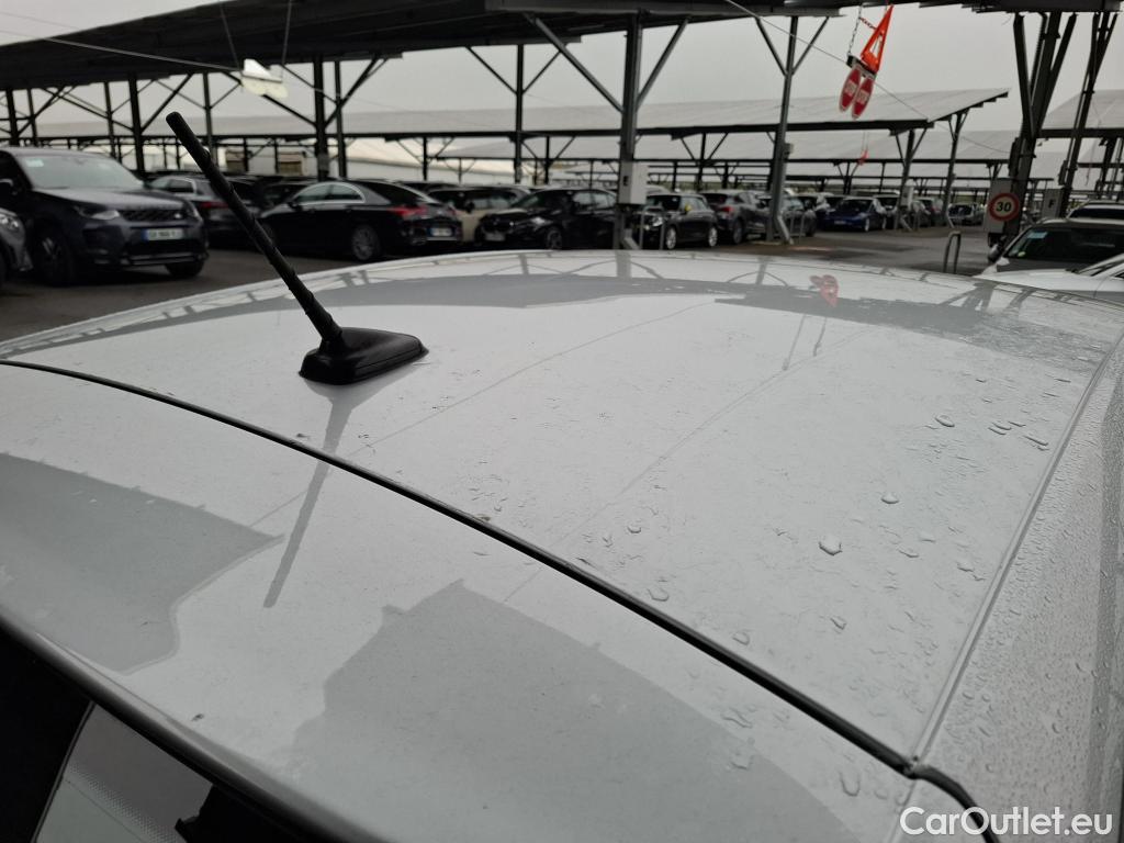  Volkswagen  Polo VOLKSWAGEN  / 2021 / 5P / Berline 1.0 TSI 95 Life Business #29