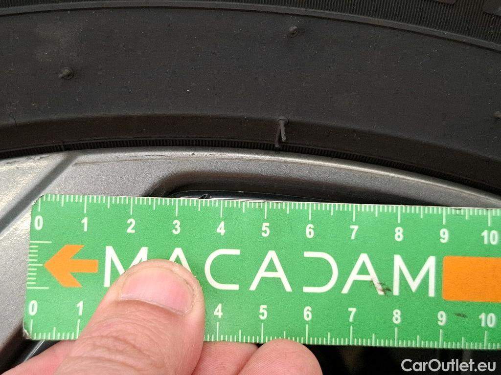  Citroen  C4  Berline Feel Pack 1.5 BlueHDI 110CV BVM6 E6d #36