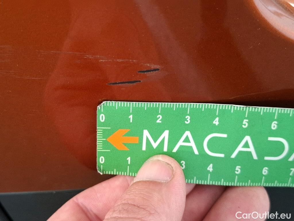  Citroen  C4  Berline Feel Pack 1.5 BlueHDI 110CV BVM6 E6d #30