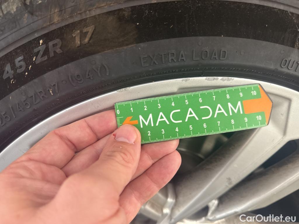  Audi  A3 AUDI  Sportback / 2020 / 5P / Berline 35 TDI 150 S tronic Business Line #7