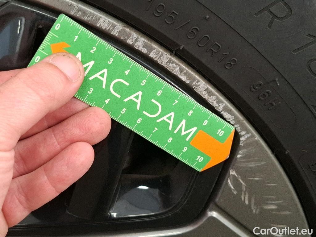  Citroen  C4  Berline Feel Pack 1.5 BlueHDI 110CV BVM6 E6d #49