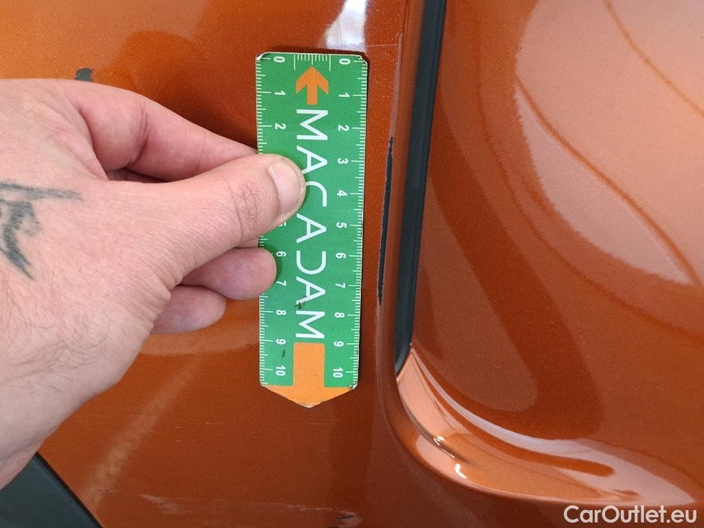  Citroen  C4  Berline Feel Pack 1.5 BlueHDI 110CV BVM6 E6d #26