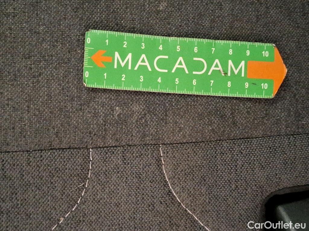  Citroen  C4  Berline Feel Pack 1.5 BlueHDI 110CV BVM6 E6d #70