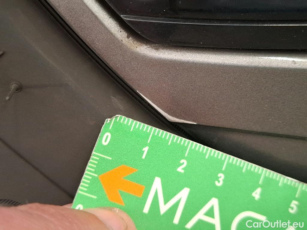  Citroen  C4  Berline Feel Pack 1.5 BlueHDI 110CV BVM6 E6d #44