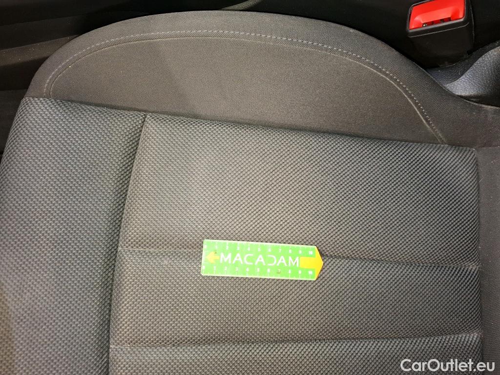  Audi  A4  Avant 30 TDI Business Line 2.0 TDI 135CV BVA7 E6d #15