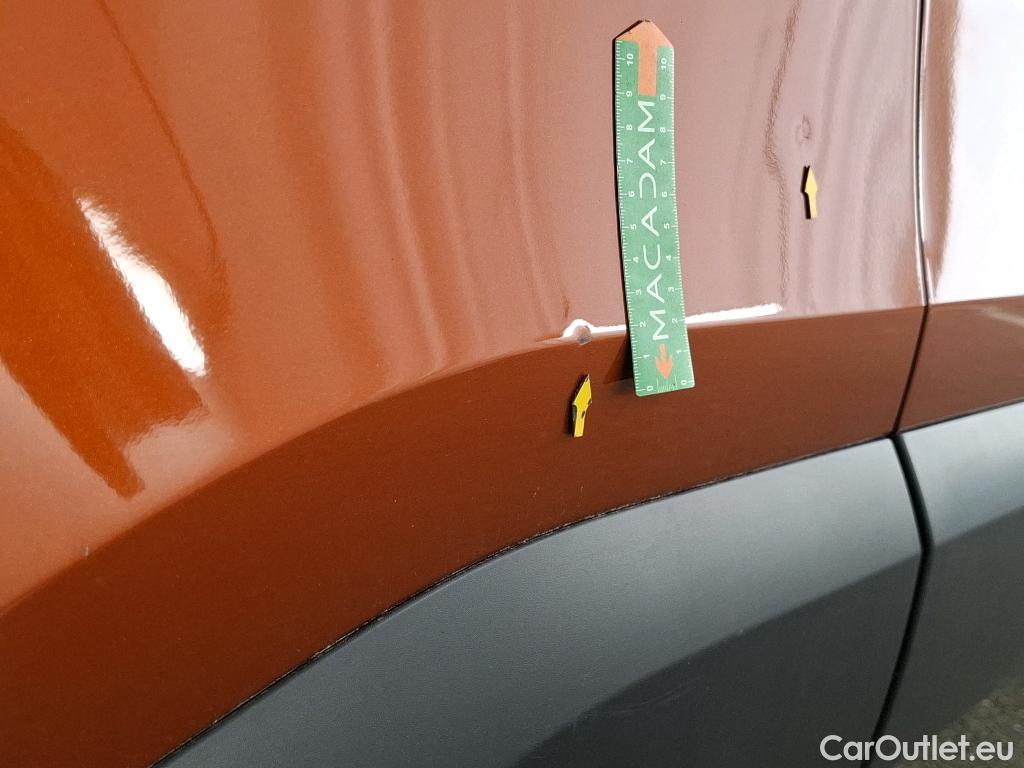  Citroen  C4  Berline Feel Pack 1.5 BlueHDI 110CV BVM6 E6d #6