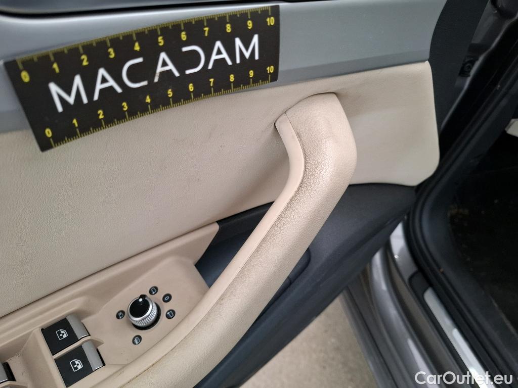  Audi  A4  Berline 30 TDI Business line 2.0 TDI 135CV BVA7 E6d #51